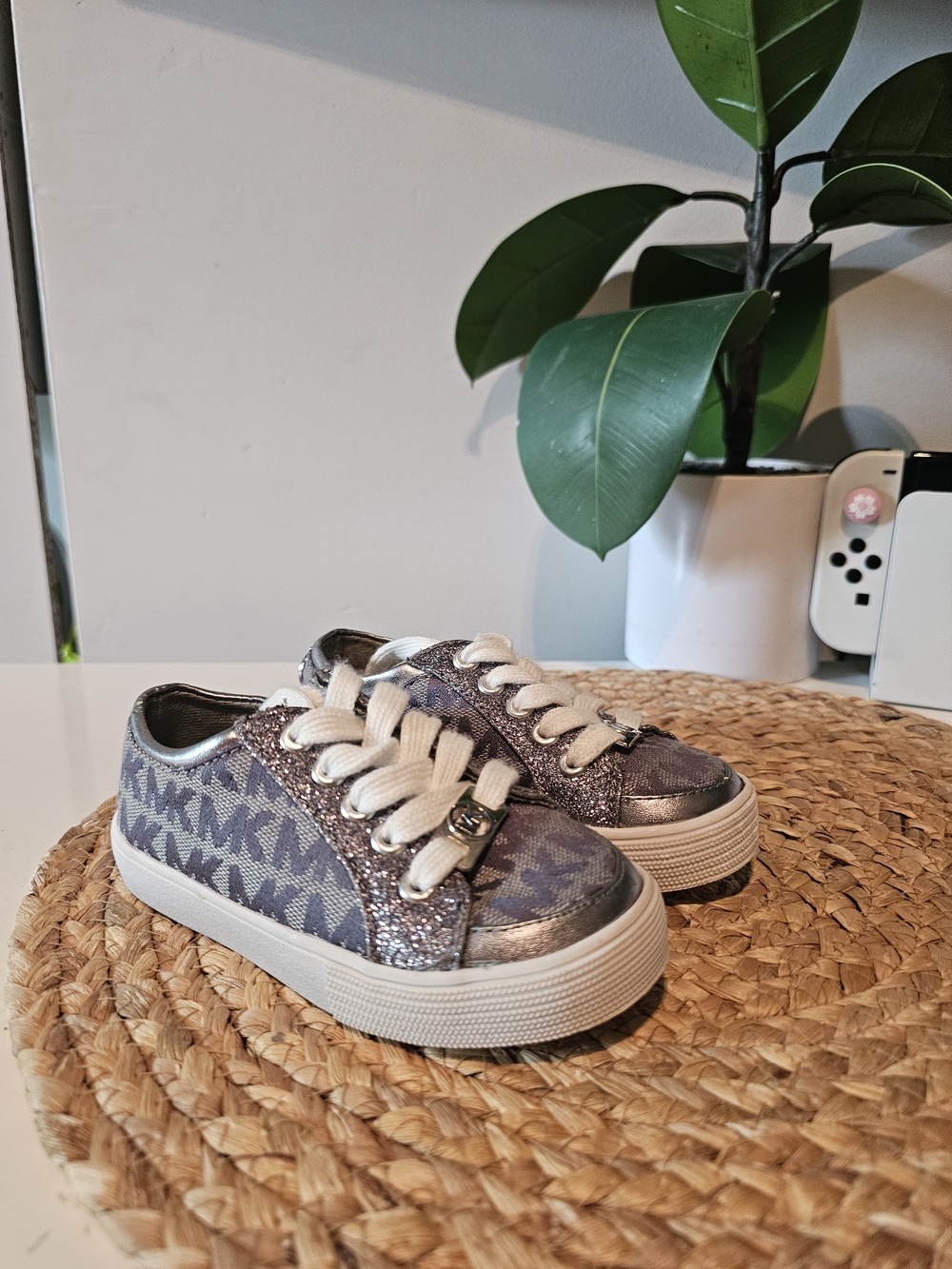 Michael Kors Kids Metallic Logo Sneakers - Silver